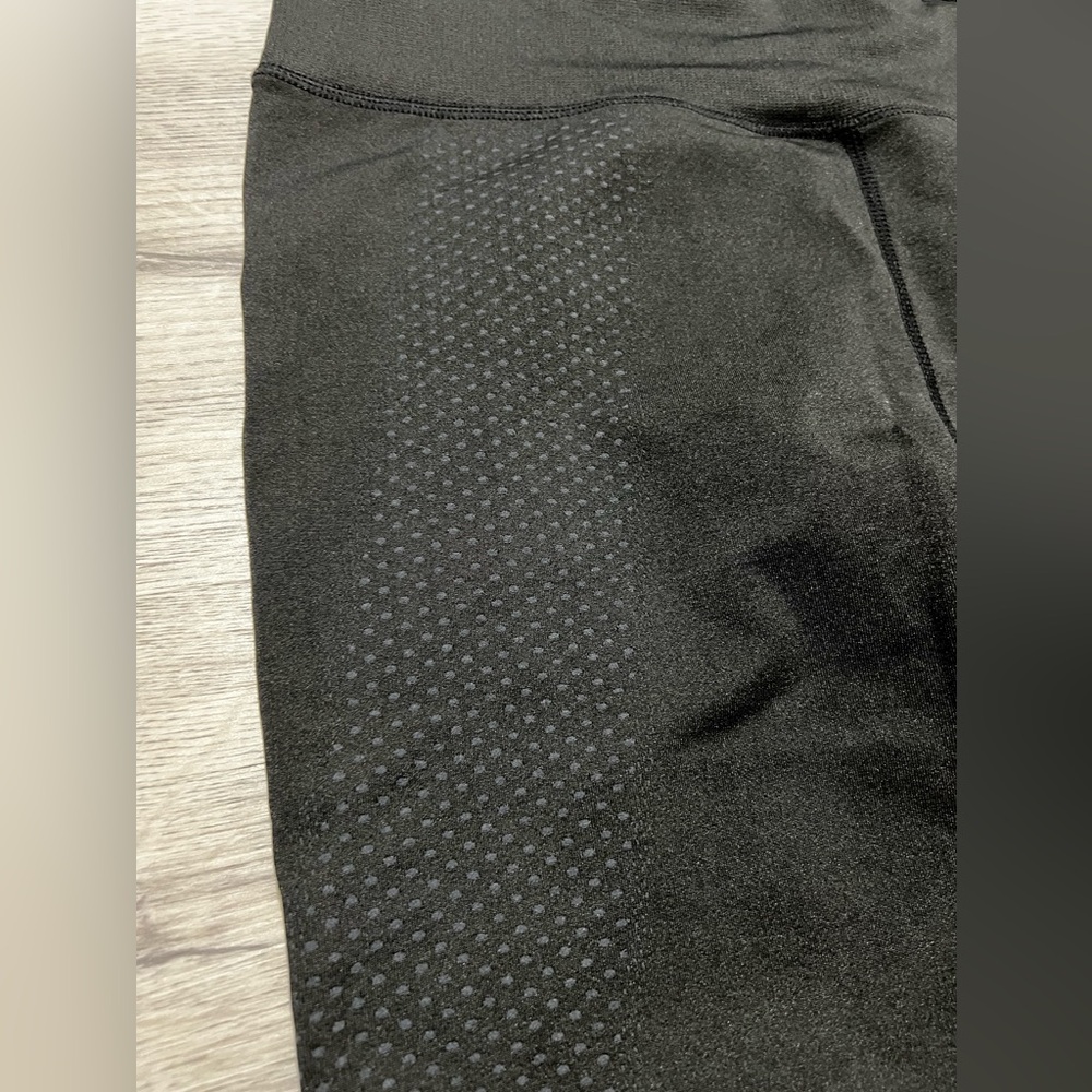 Zelos compression type Capri pants - Picture 2 of 5